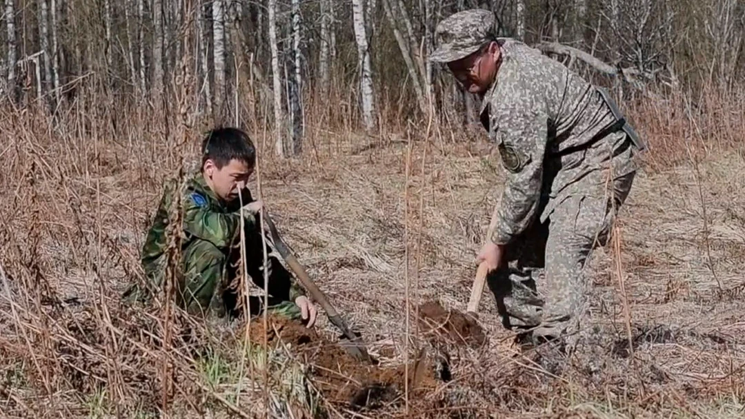 Фильм Своих не бросаем