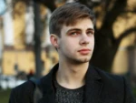 Владислав Мезенин