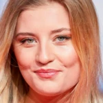 Луна Швайгер