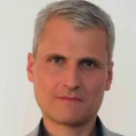 Андрей Комаров