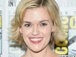 Kari Wahlgren