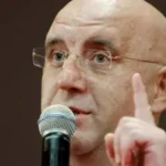 Олег Сурков